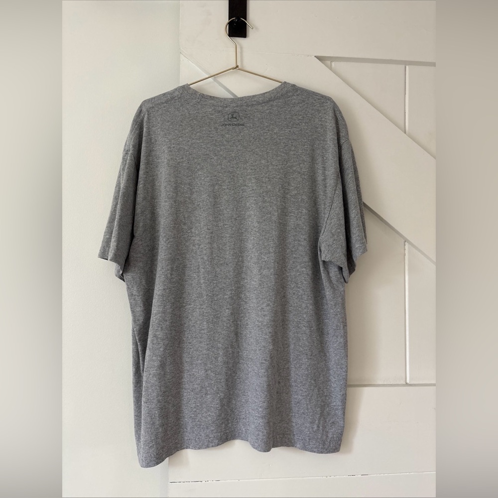 John Deer Short Sleeve Crewneck T- Shirt Gray Size XL Farm Casual - Picture 2 of 10